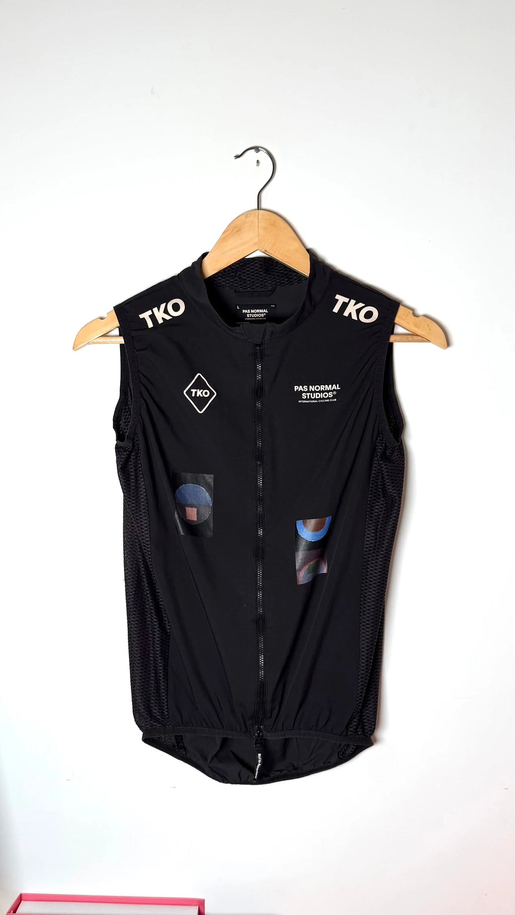 Pas Normal Studios T.K.O Mechanism Stow Away Gilet 2kstro Cycling Store