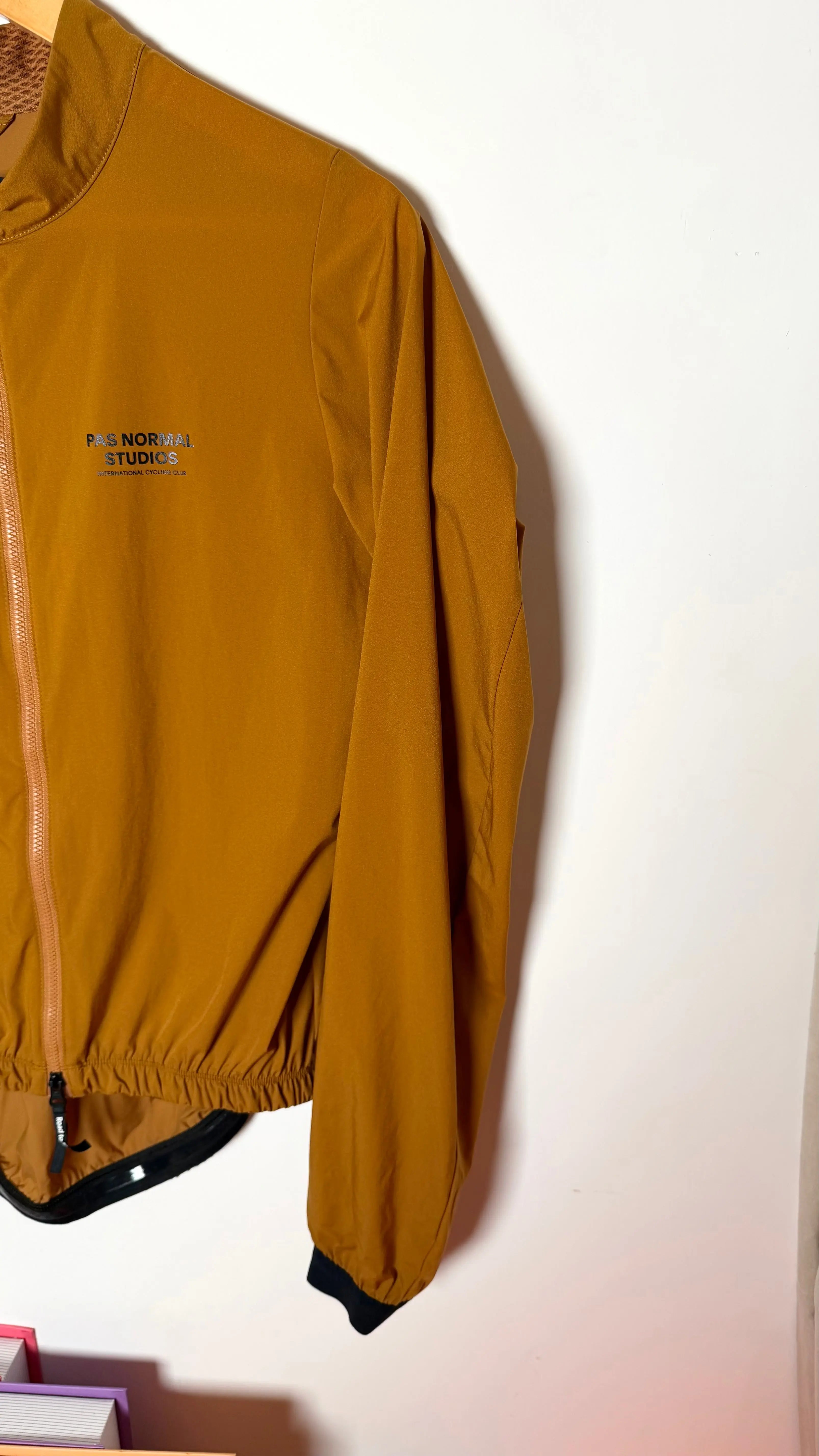 Pas Normal Studios Mechanism Stow Away Jacket M 2kstro Cycling Store
