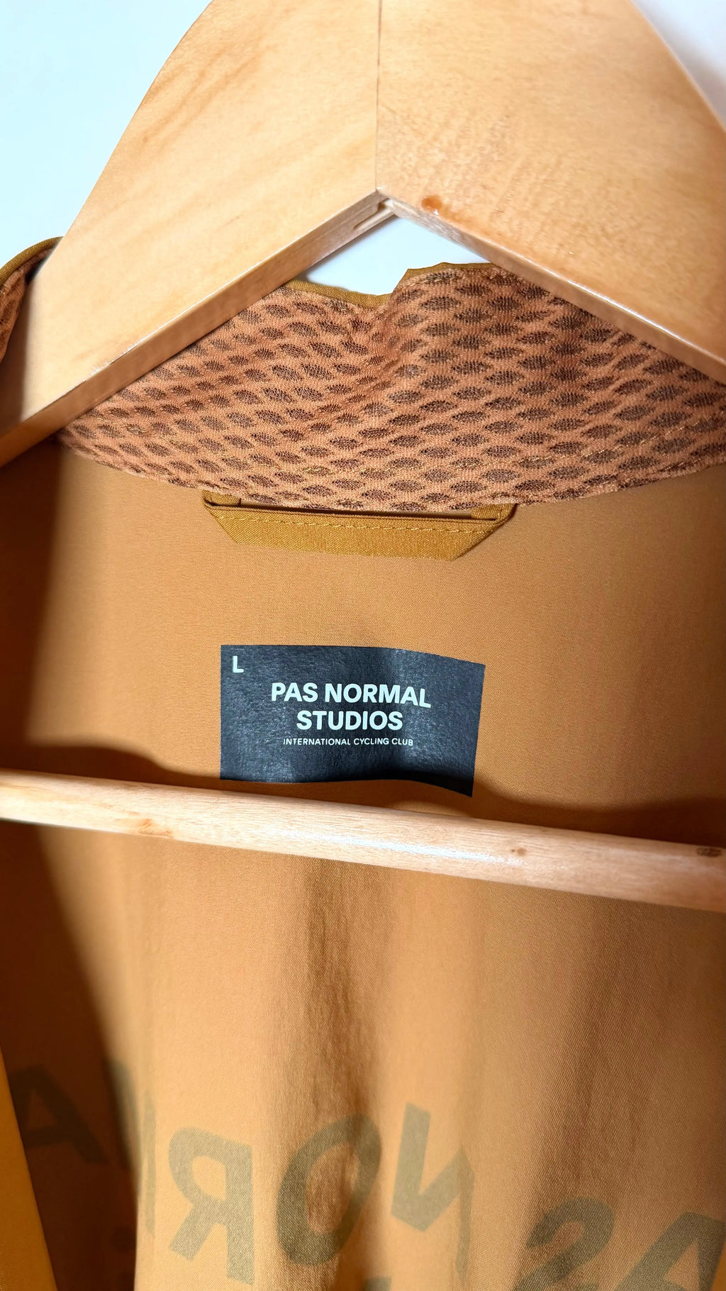 Pas Normal Studios Mechanism Stow Away Jacket M 2kstro Cycling Store