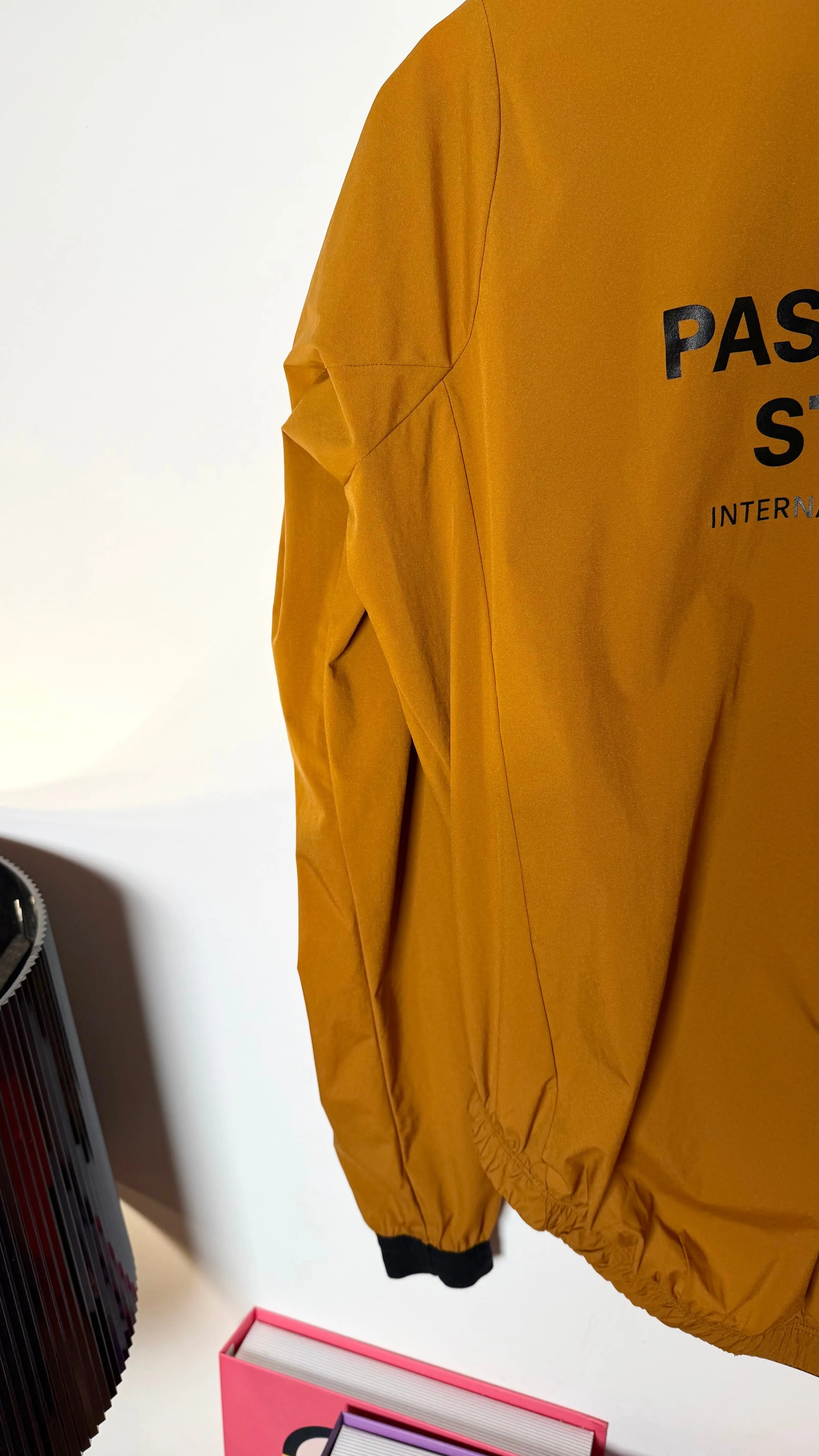 Pas Normal Studios Mechanism Stow Away Jacket M 2kstro Cycling Store