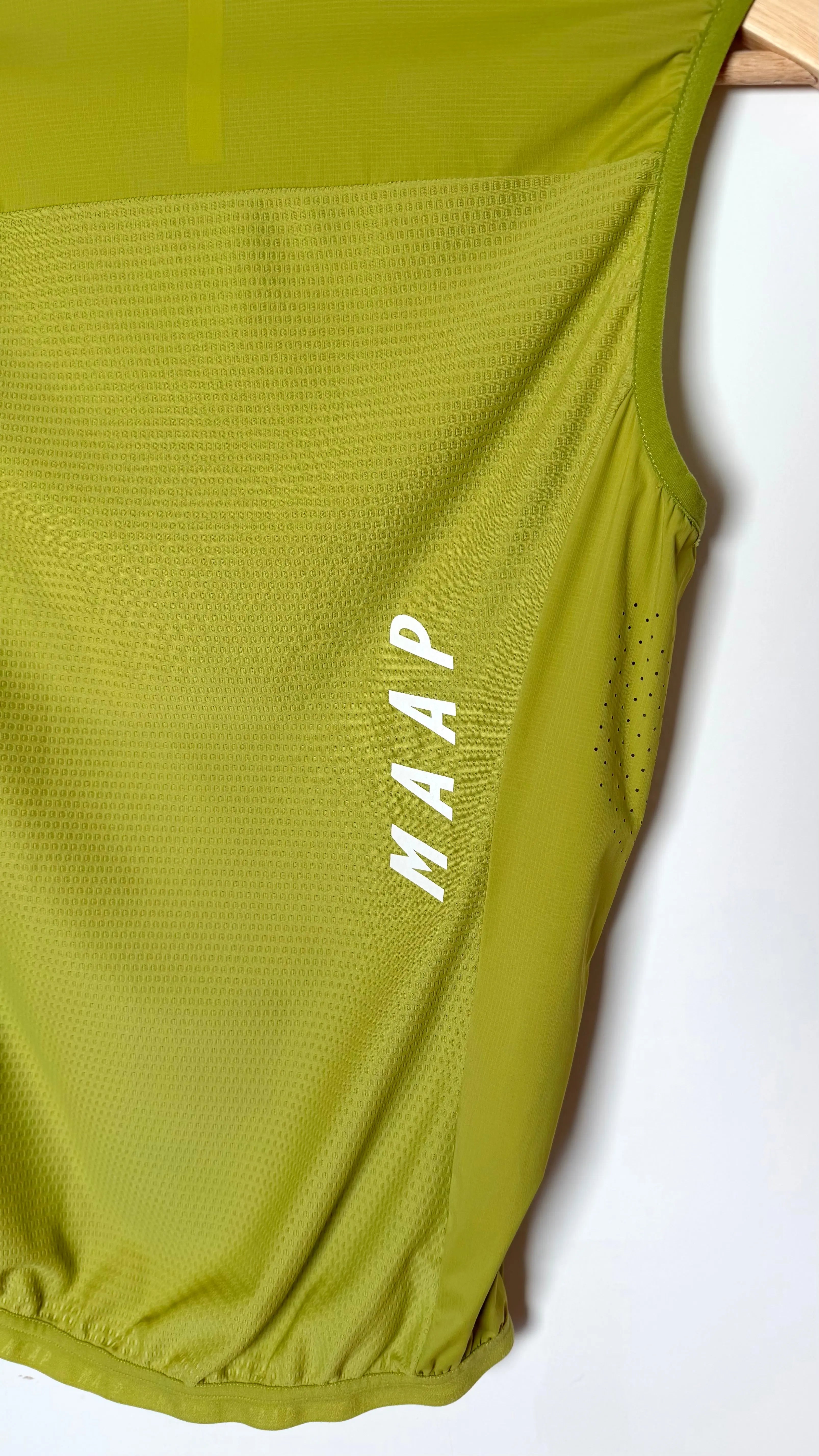 MAAP Draft Team Vest 2kstro Cycling Store