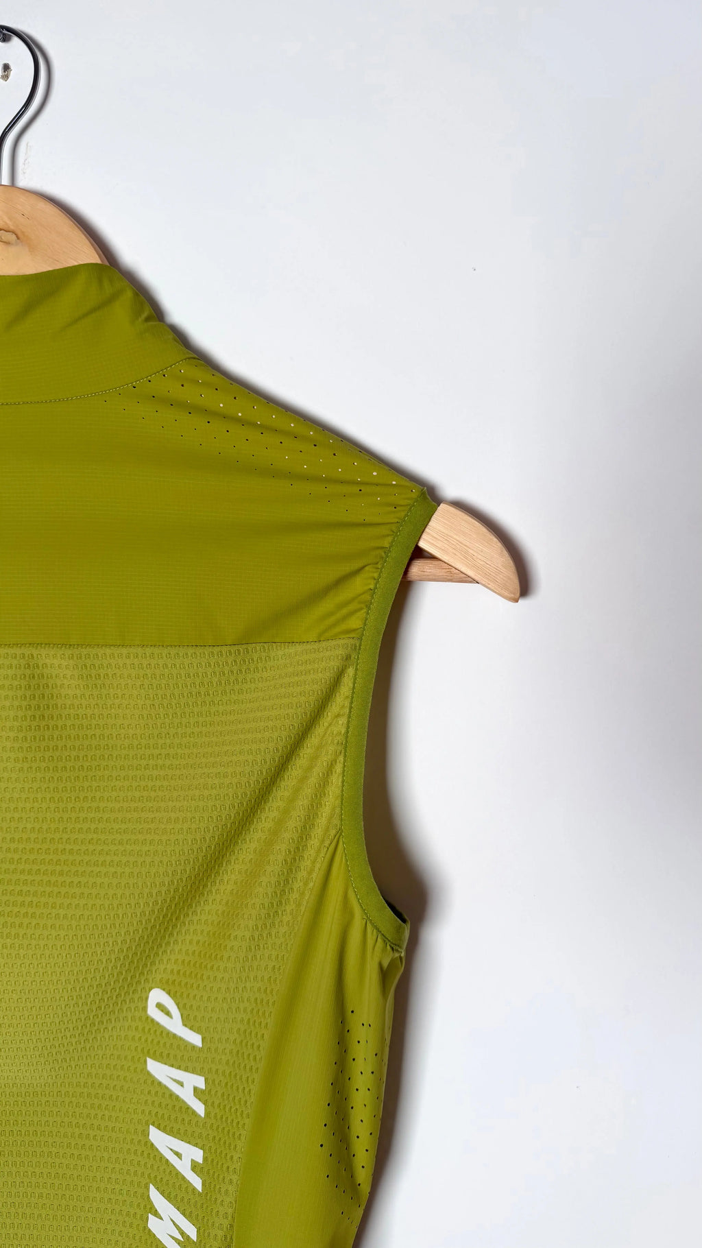 MAAP Draft Team Vest 2kstro Cycling Store